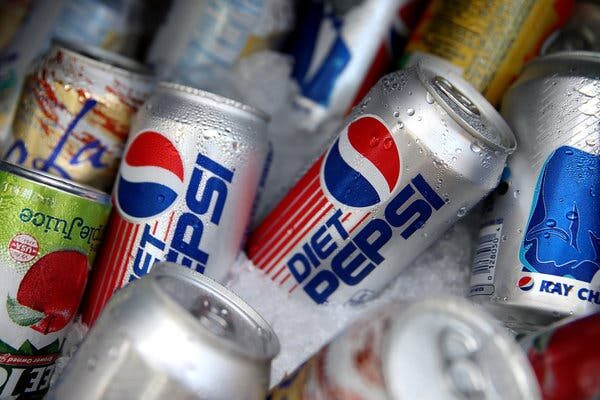 05dietsoda-articlelarge-4935135