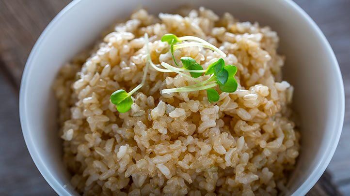 10-healthy-foods-you-cant-eat-on-the-keto-diet-10-brown-rice-722x406-9405617