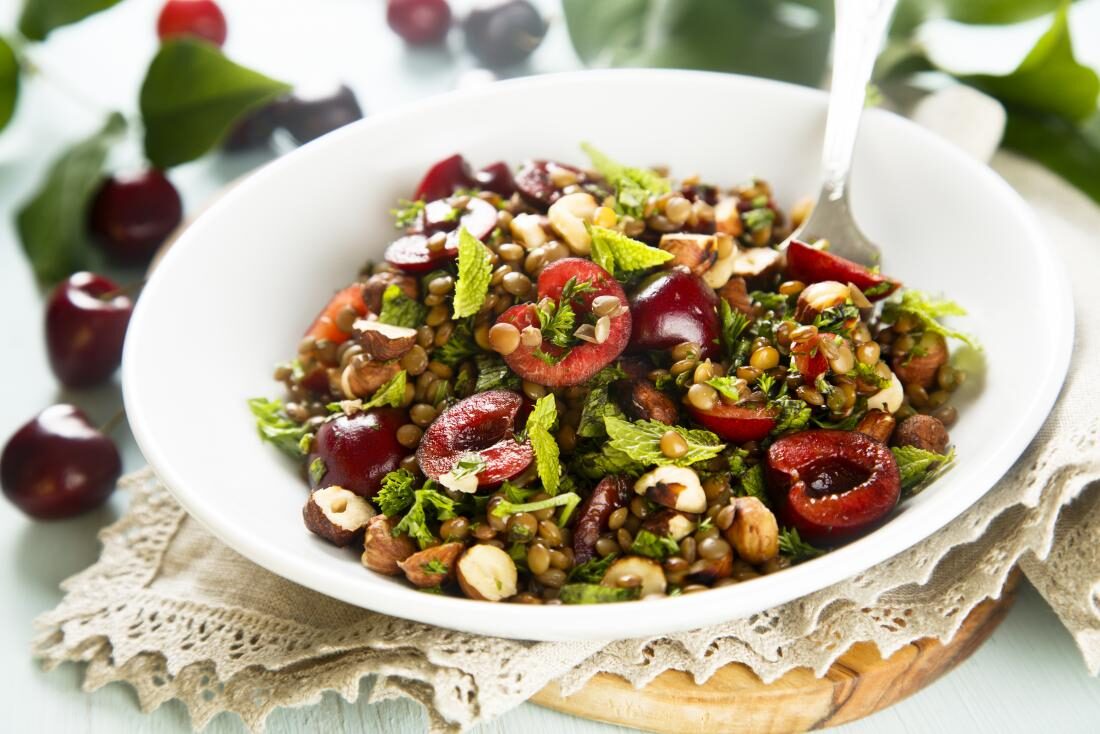 lentil-beetroot-and-hazelnut-salad-8895444