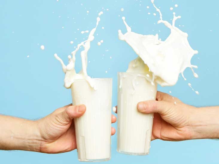 an592-toasting-milk-glasses-732x549-thumb-4440448