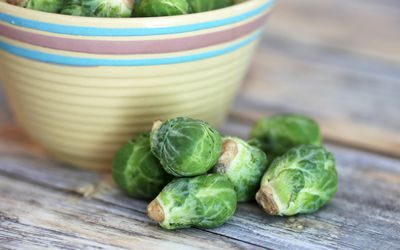 brussels-sprouts-raw-26-56a8c3e43df78cf772a06cb8-4639851