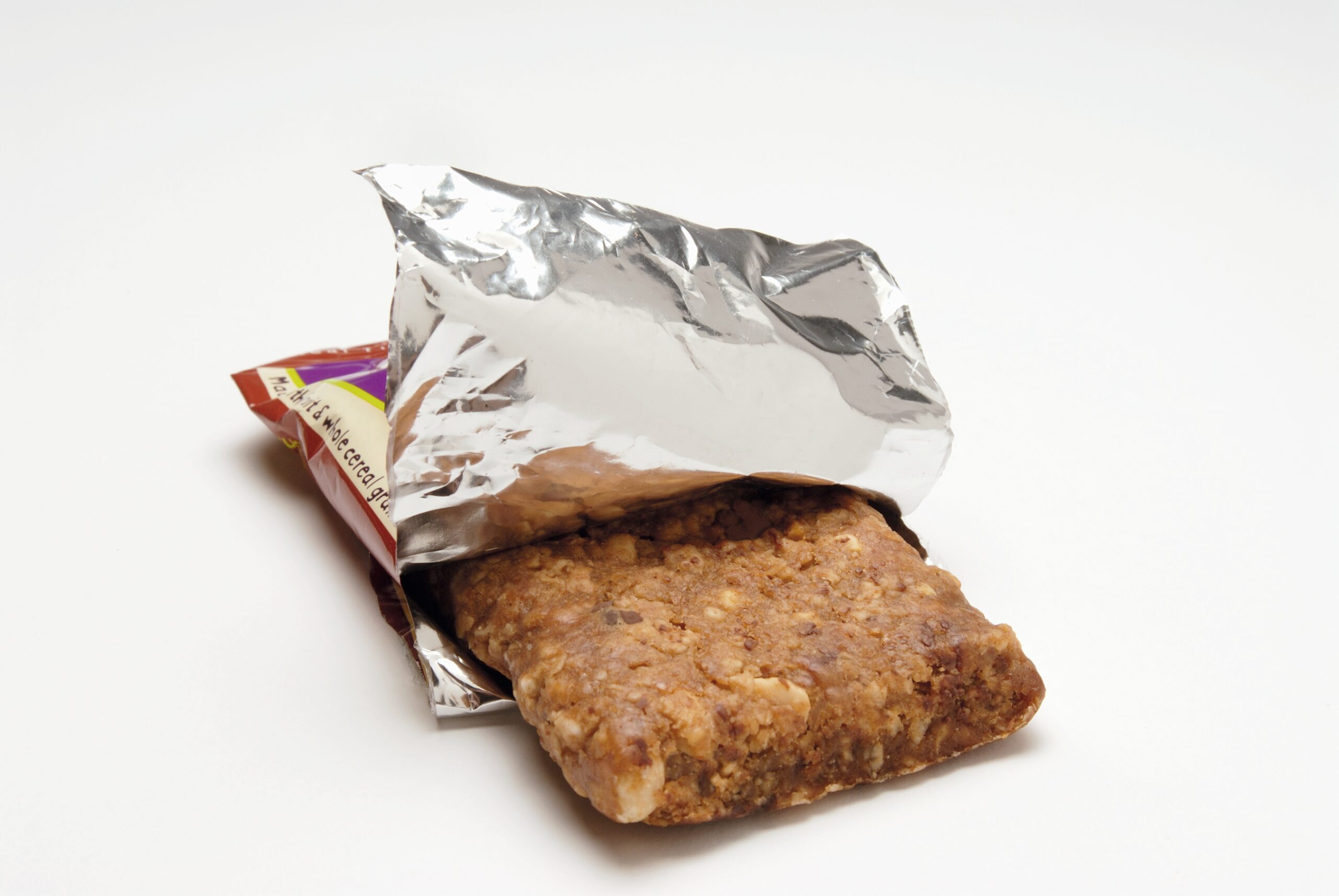 muesli-bar-in-opened-packaging