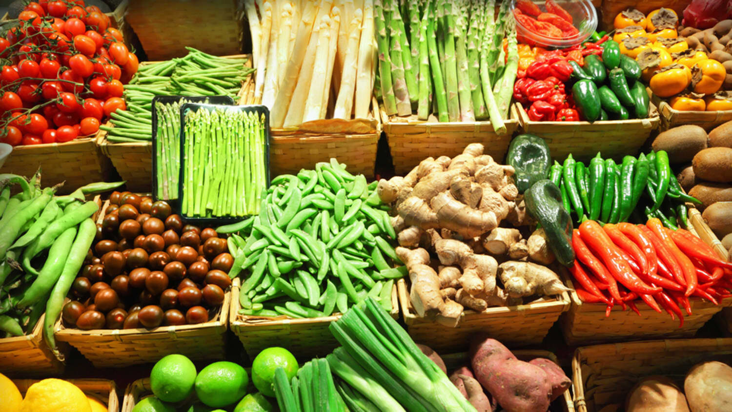 produce-fruit-farm-stock-today-150924-tease1_547ef26d9ca53cb890caee5f4b46ef41-5891228